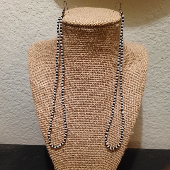 Swinging Loop Beads by PersonallyBowedbyCLB - Picture 1 of 12